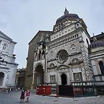 Astra-modern Loft Cathedral View Appartamento Bergamo