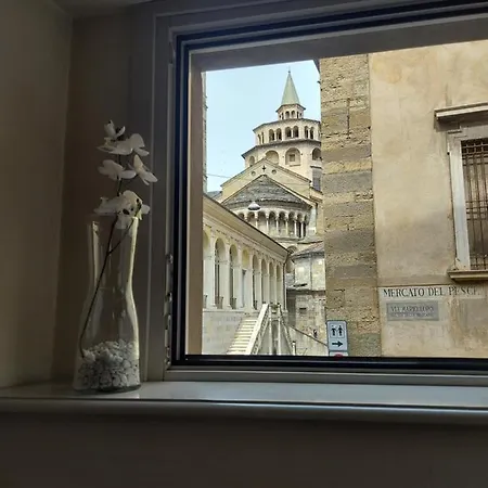 Astra-modern Loft Cathedral View Apartament Bergamo