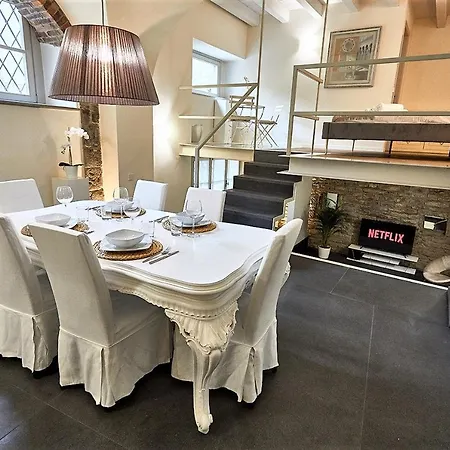 Astra-modern Loft Cathedral View شقة