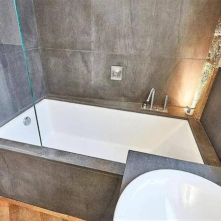 Astra-modern Loft Cathedral View شقة *