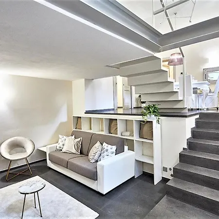 Astra-modern Loft Cathedral View Апартаменты Бергамо