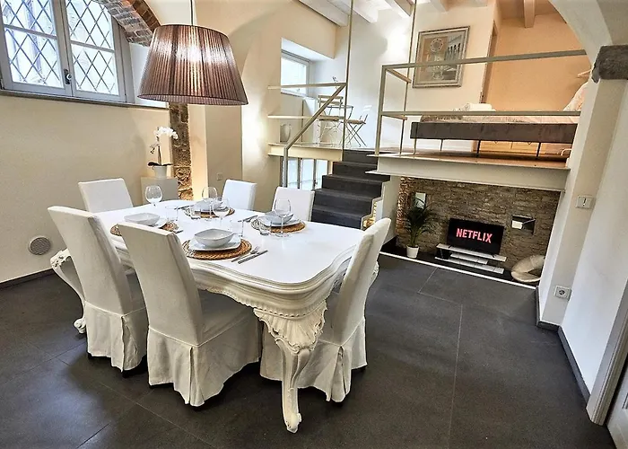 Astra-modern Loft Cathedral View Apartment