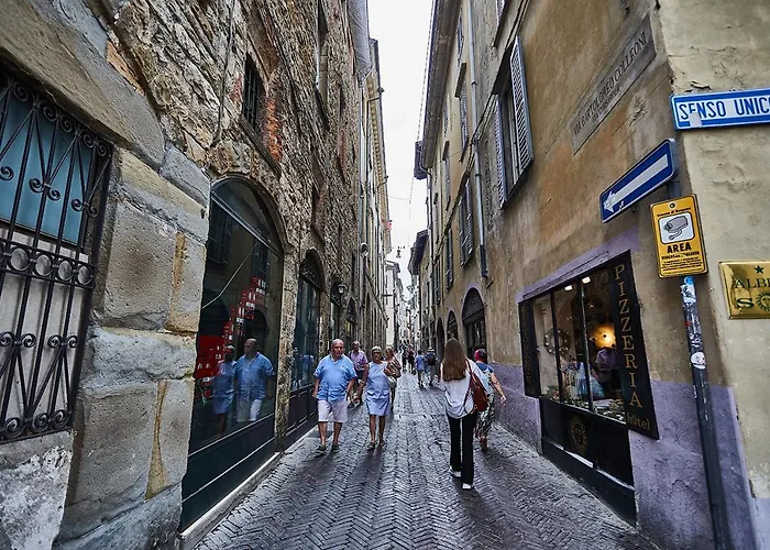 Apartamento Astra-modern Loft Cathedral View Bérgamo