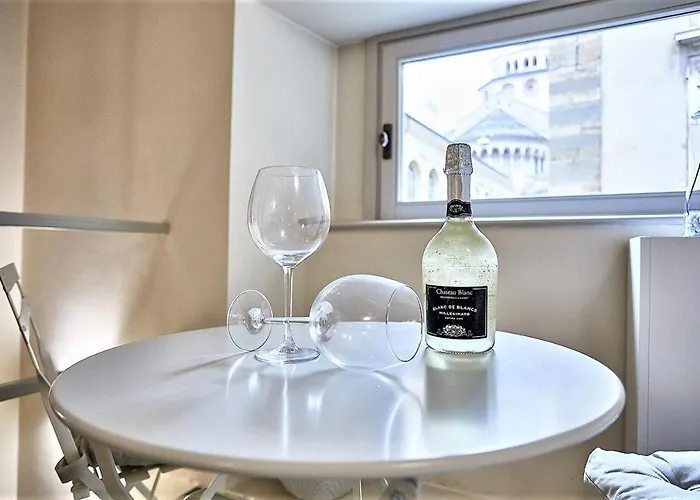 Astra-modern Loft Cathedral View Apartment Bergamo