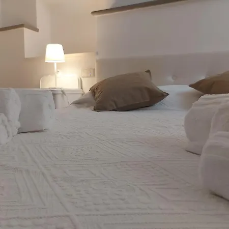 Astra-modern Loft Cathedral View *