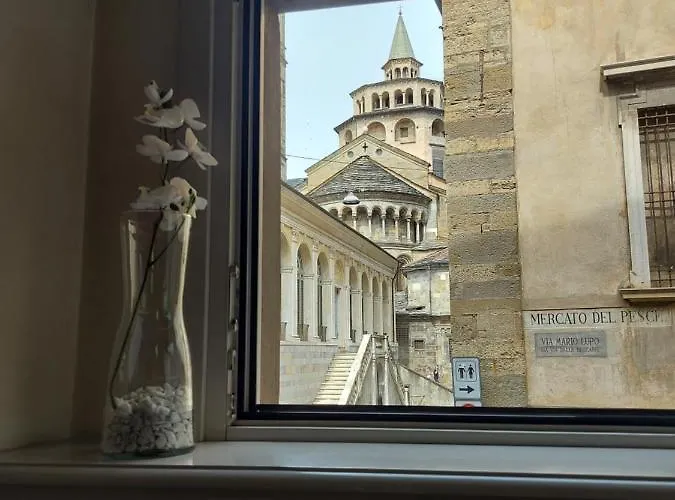 Astra-modern Loft Cathedral View Апартаменти Бергамо