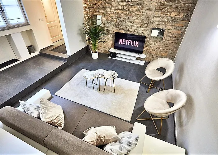 Astra-modern Loft Cathedral View * Бергамо